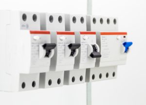 circuit breaker and its lifespan